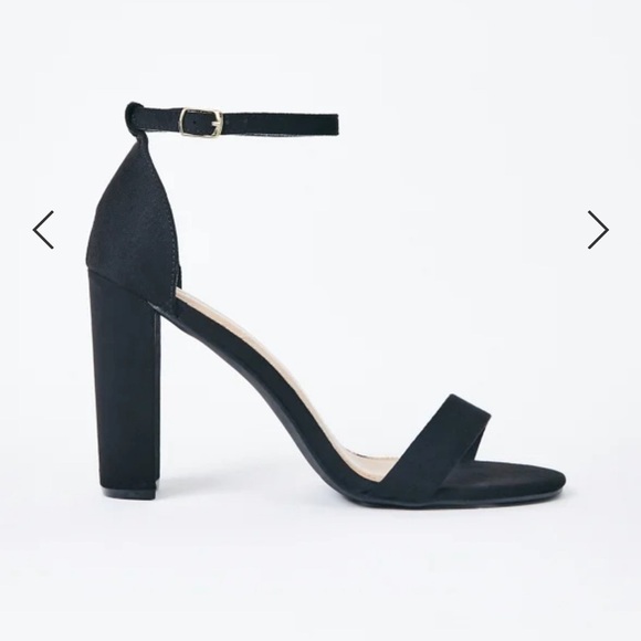 4” Block Heel Sandles - Picture 9 of 9